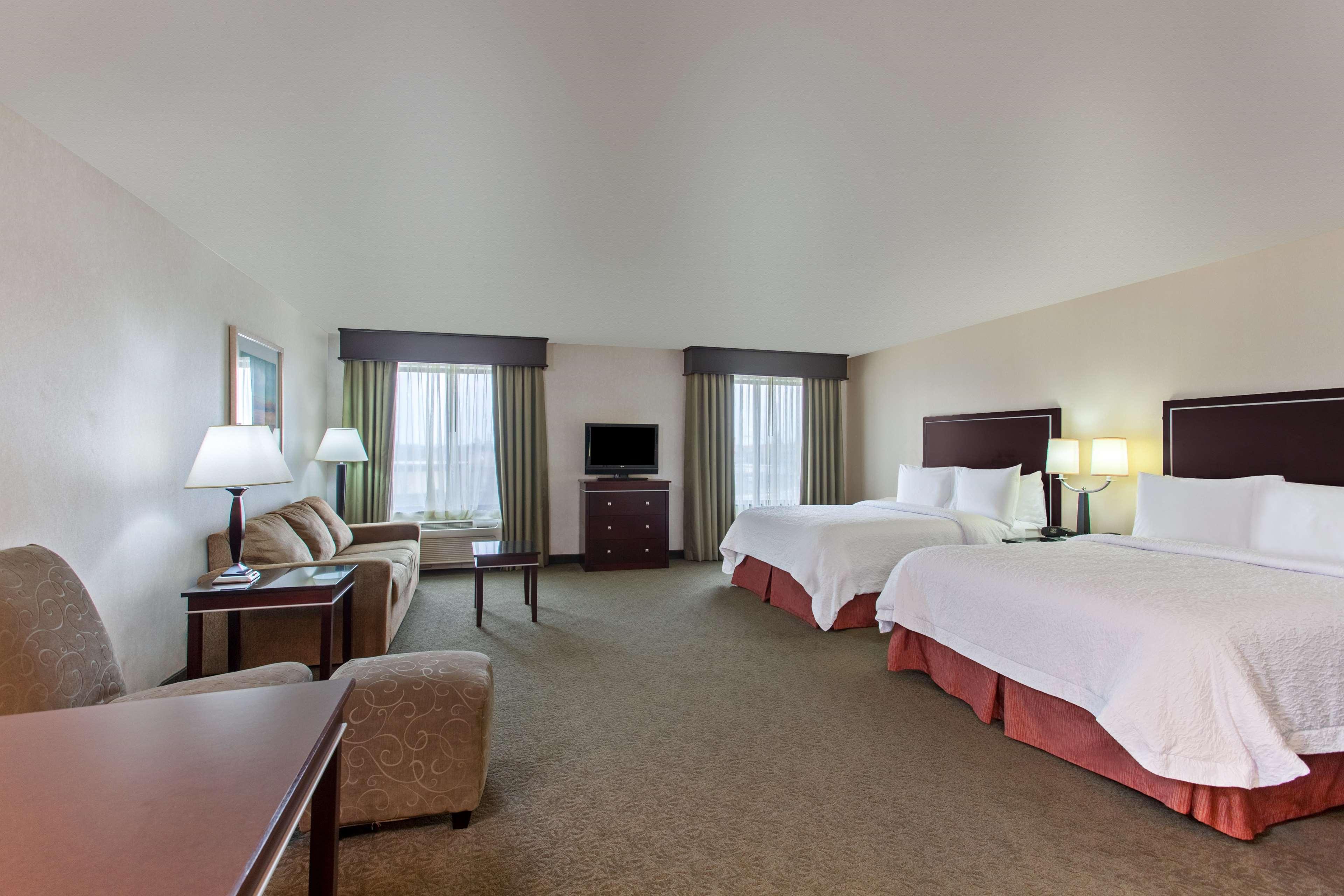 Hampton Inn & Suites Roseville Bagian luar foto