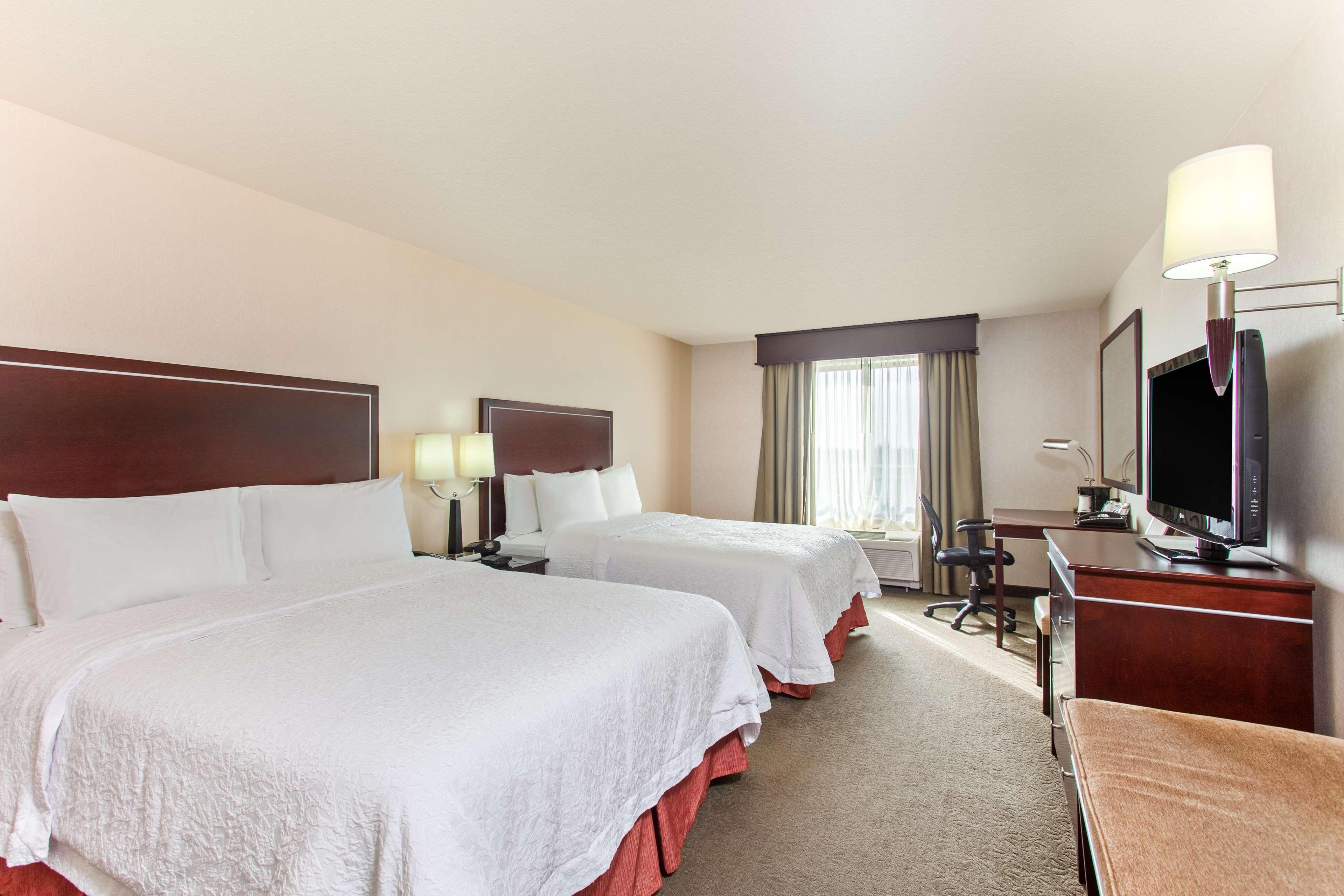 Hampton Inn & Suites Roseville Bagian luar foto