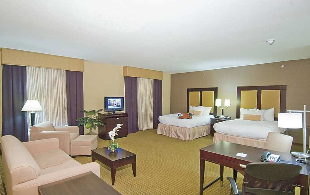 Hampton Inn & Suites Roseville Bagian luar foto